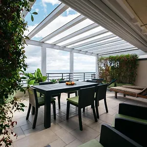 Romantic By Holidays Apartment